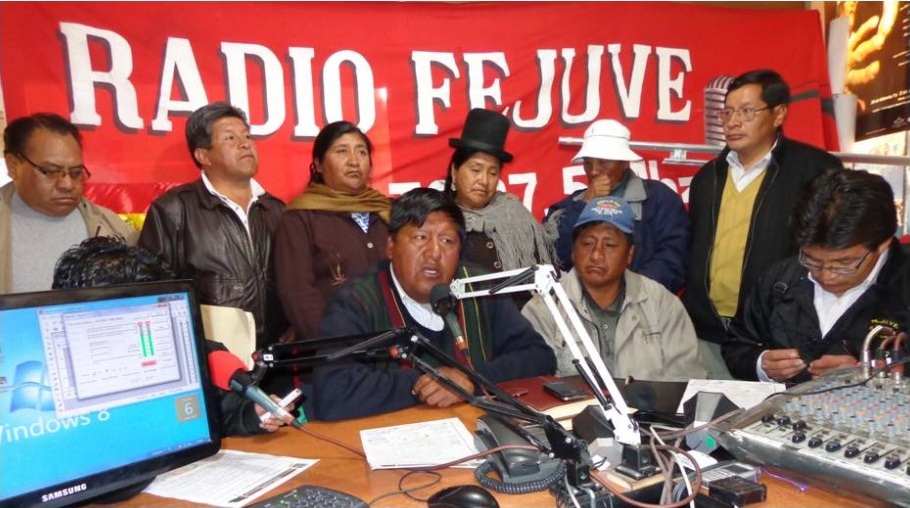 Senado aprueba homenaje a Radio FEJUVE - El Alto en su octavo aniversario de creación