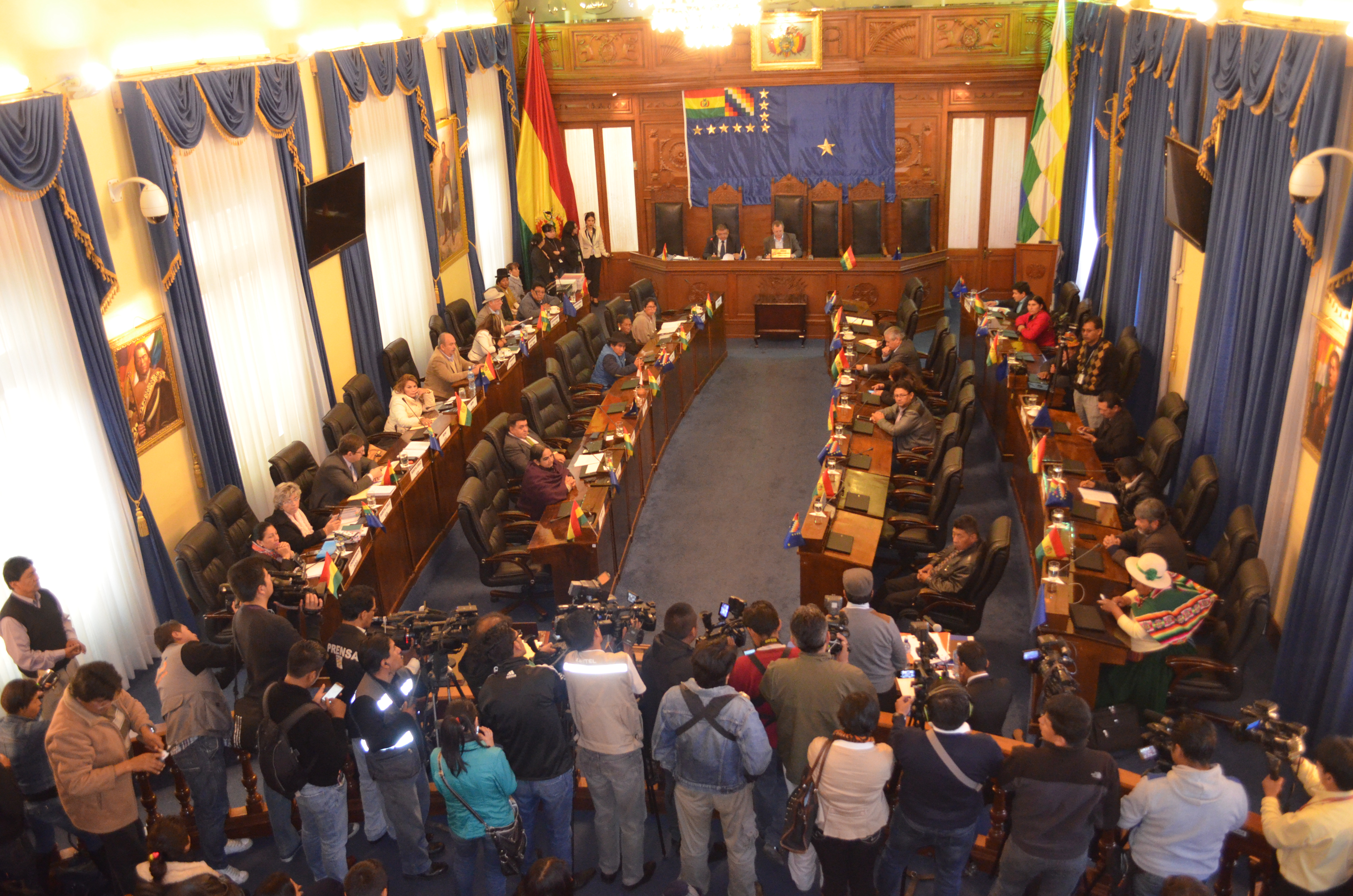 Senado se suma a la celebración del 27 aniversario del Sindicato de Minibuses de Oruro