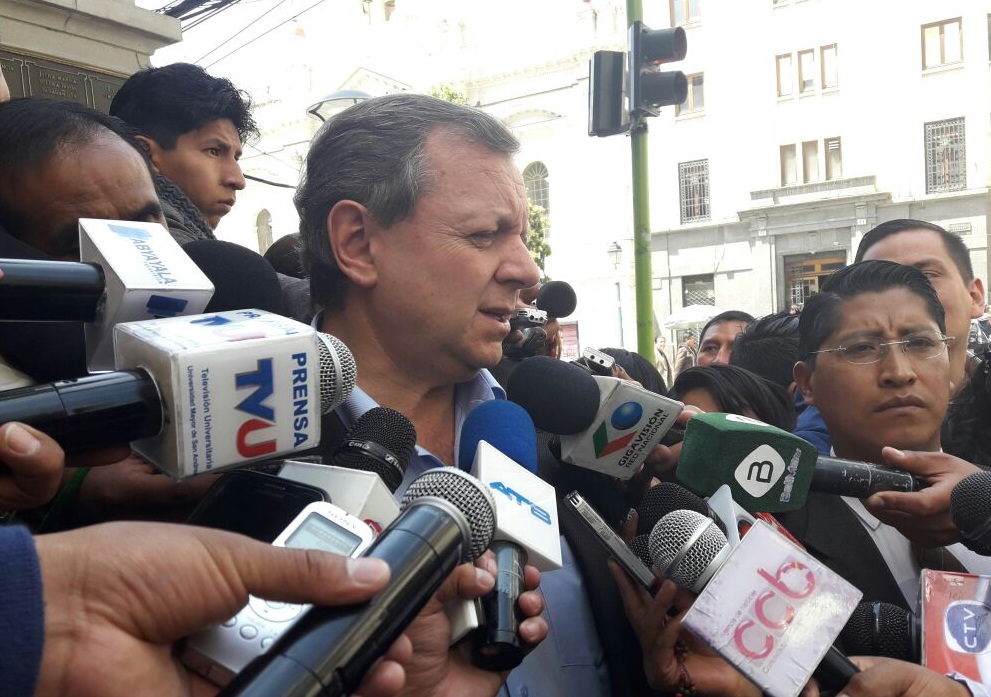 Gonzales confirma para el sábado interpelación a ministros Paco y Arce 