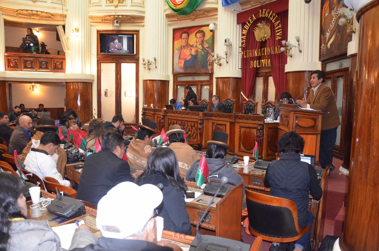 Asamblea cumple con acto de interpelación al Ministro de Desarrollo Productivo