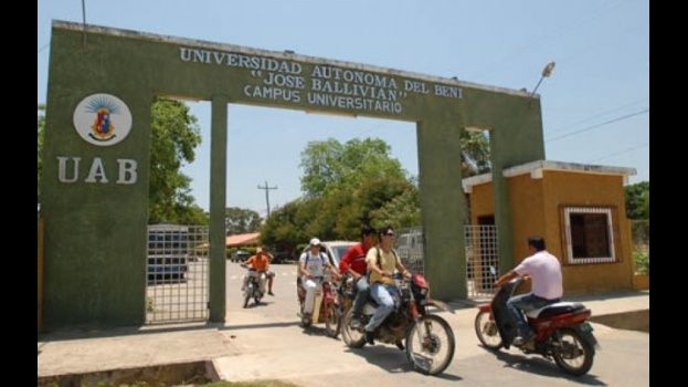 Enajenan terreno para la construcción de una ciudadela universitaria en Riberalta