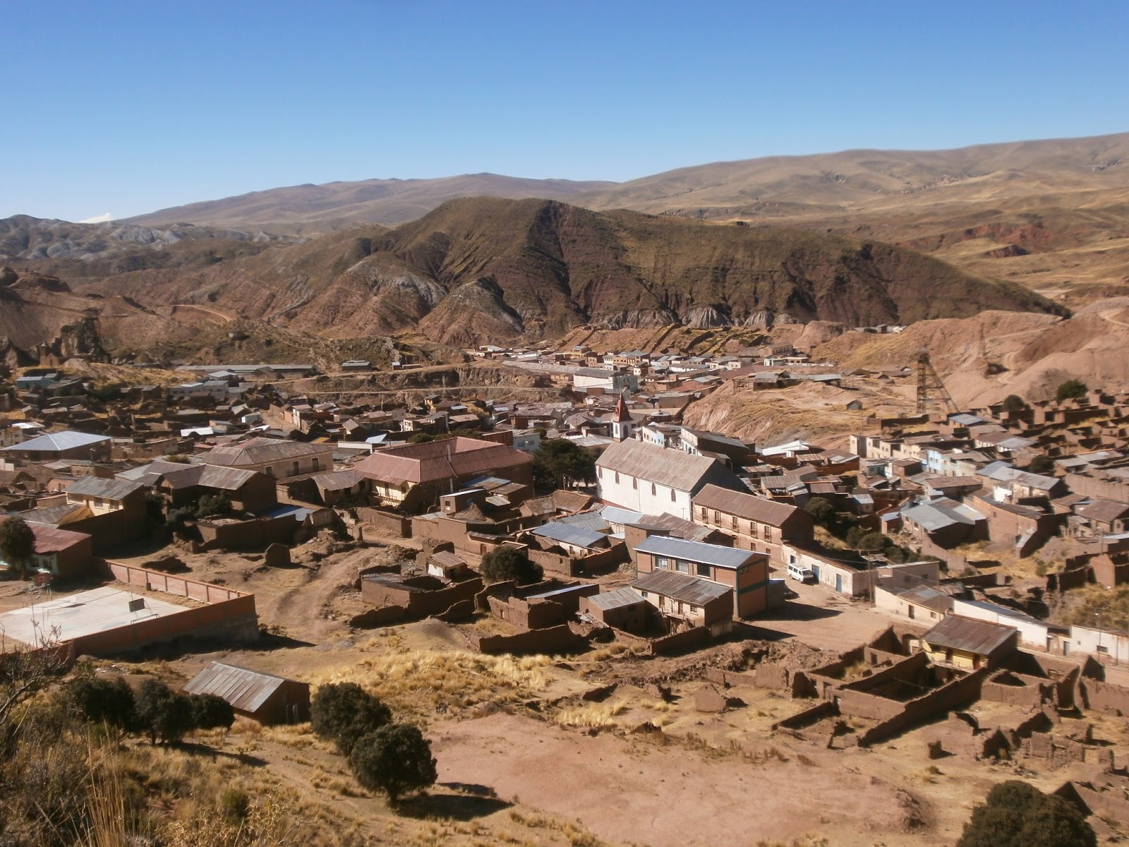 Reconocen a dos unidades educativas de la provincia Pacajes de La Paz 