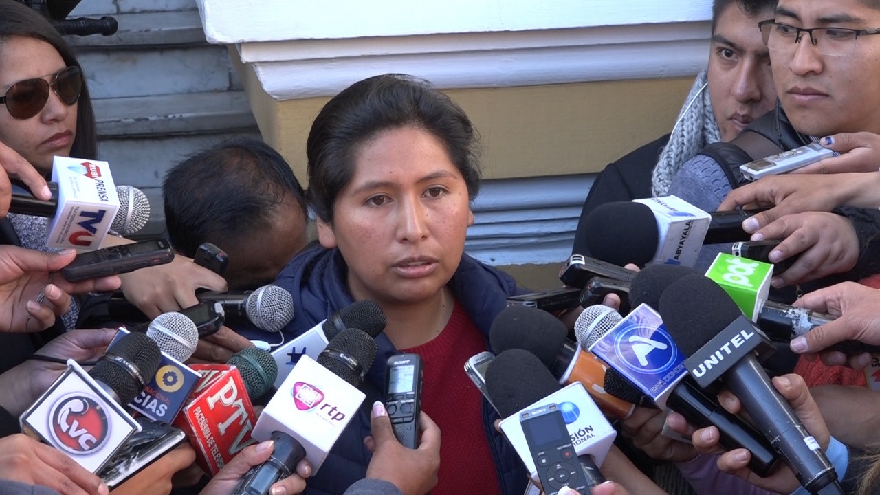 Voto electrónico garantiza el derecho de bolivianos en el extranjero