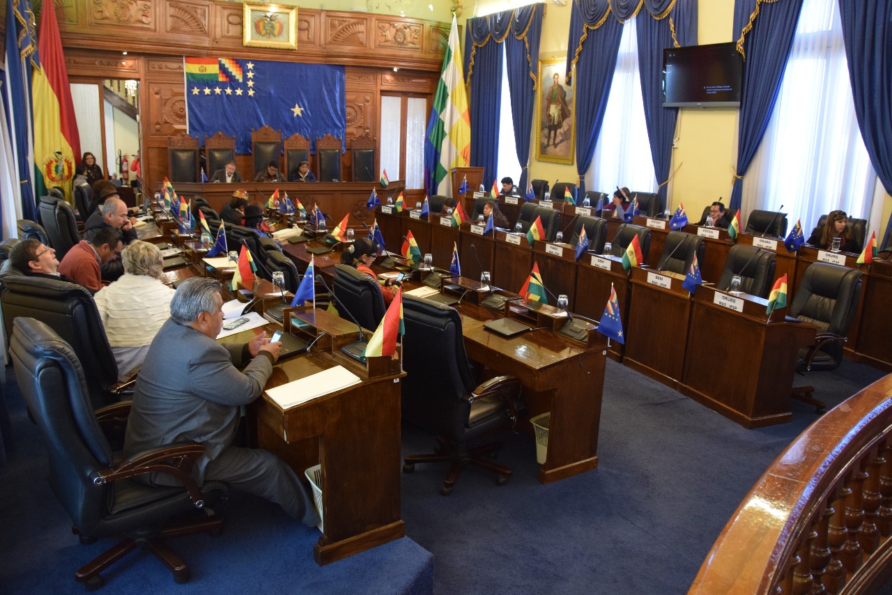 Senado sanciona ley que asigna Bs 70 millones como recursos adicionales a la UPEA