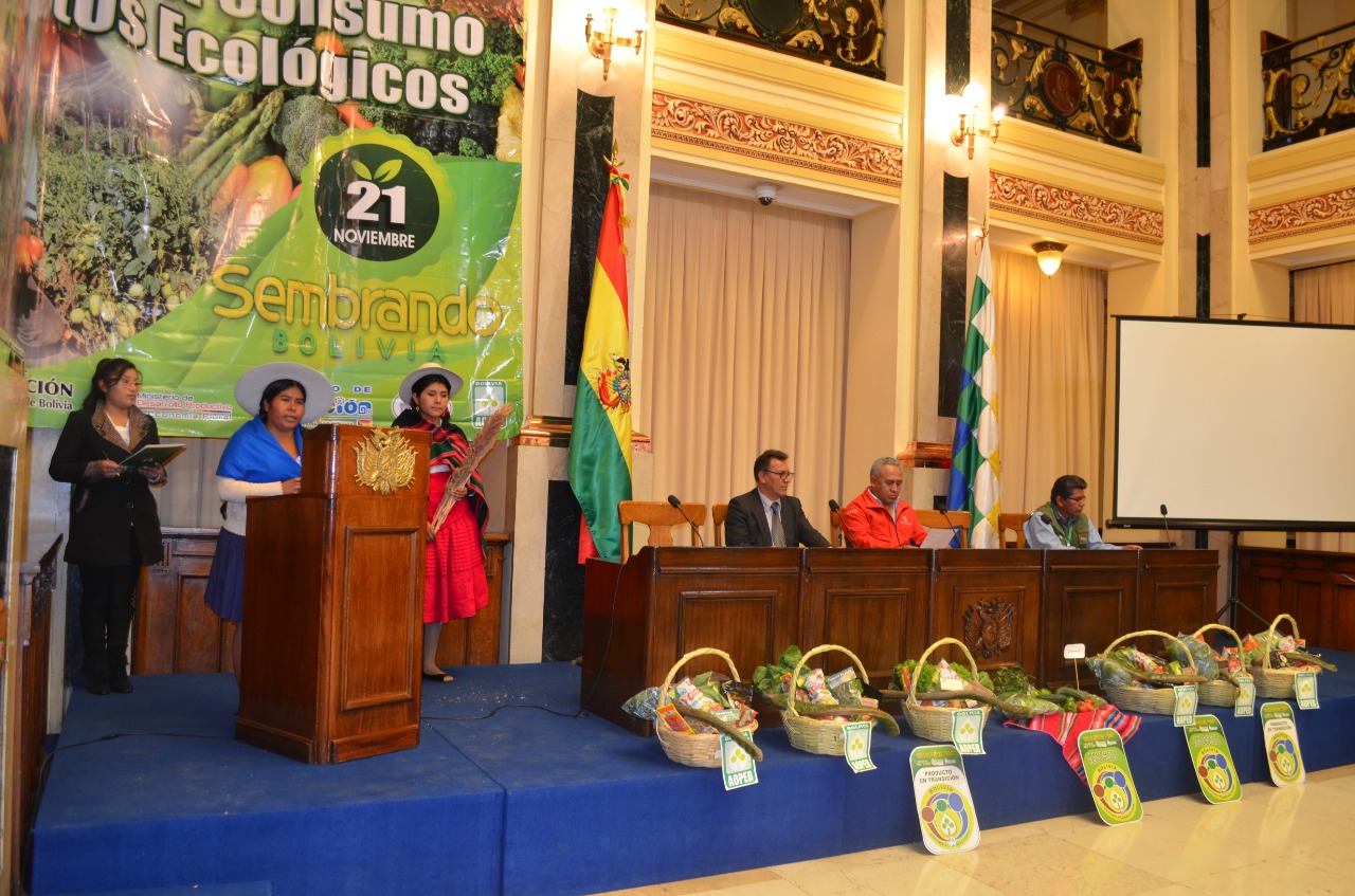 Comisión de Economía Plural promociona el “Día Nacional del Consumo de Alimentos Ecológicos”