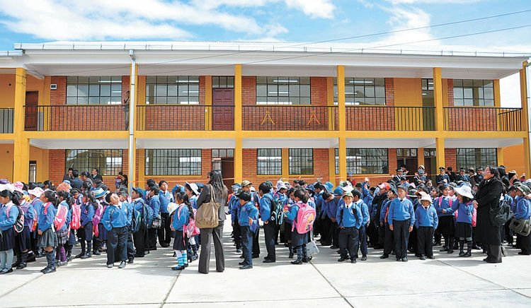Reconocen labor educativa de seis establecimientos del departamento de La Paz