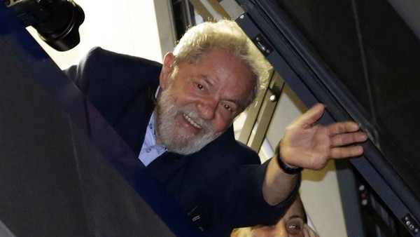 Senadora Salvatierra considera que a Lula solo quieren inhabilitarlo políticamente