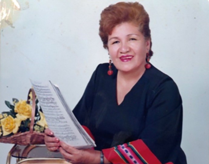 Rinden homenaje póstumo a Helga Cáceres y al Coro Metropolitano que ella dirigía