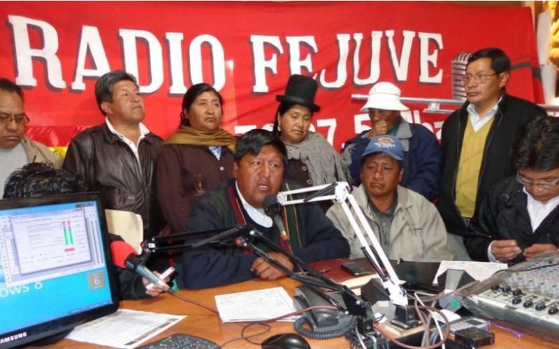 Senado aprueba homenaje a Radio FEJUVE - El Alto en su octavo aniversario de creación
