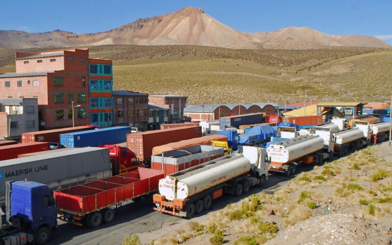 Gonzales: En el momento que tengamos posibilidad de utilizar puertos peruanos lo haremos