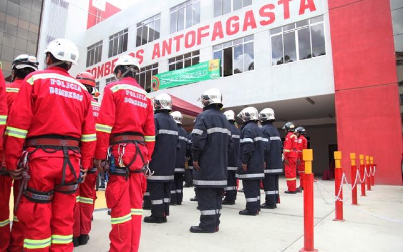 Senado reconoce a la Unidad de Bomberos “Antofagasta” en su 143 aniversario