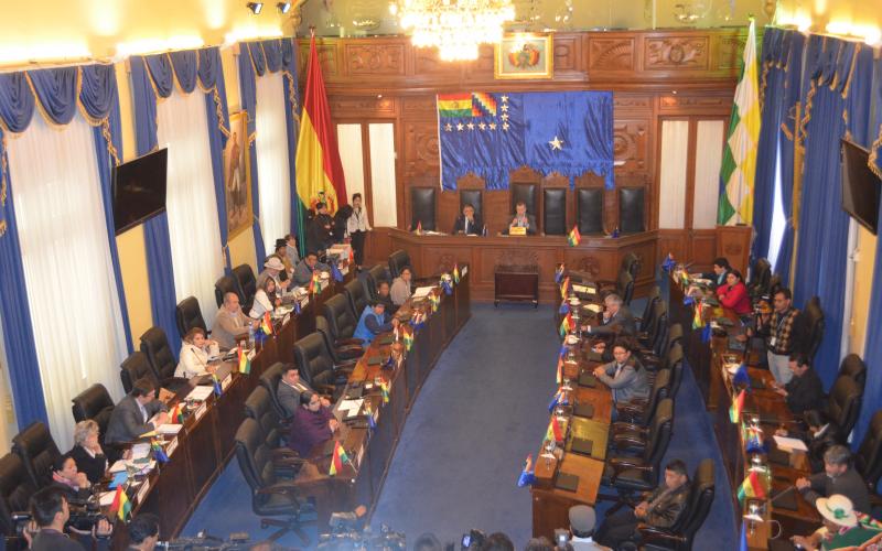 Senado sanciona enajenación de un lote de terreno en La Paz para Biblioteca y Archivo Histórico de la ALP  