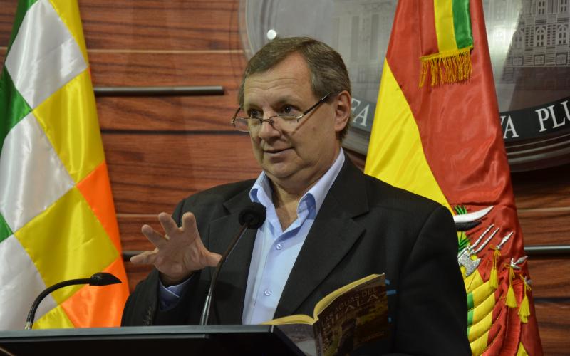 Gonzales califica como “violación flagrante” a la Convención de Viena retiro de bandera en Antofagasta