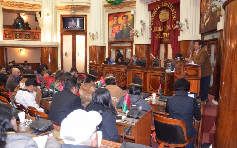Asamblea cumple con acto de interpelación al Ministro de Desarrollo Productivo