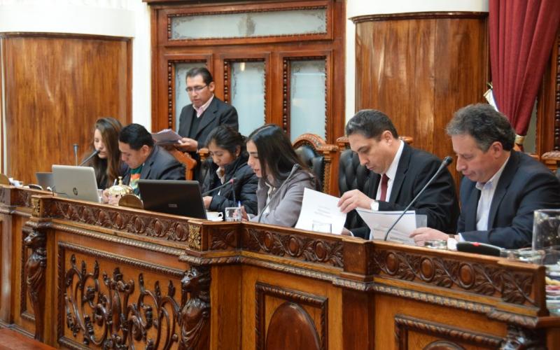 ALP otorga voto de confianza a ministros de Minería y Justicia en acto de interpelación por el caso Quiborax