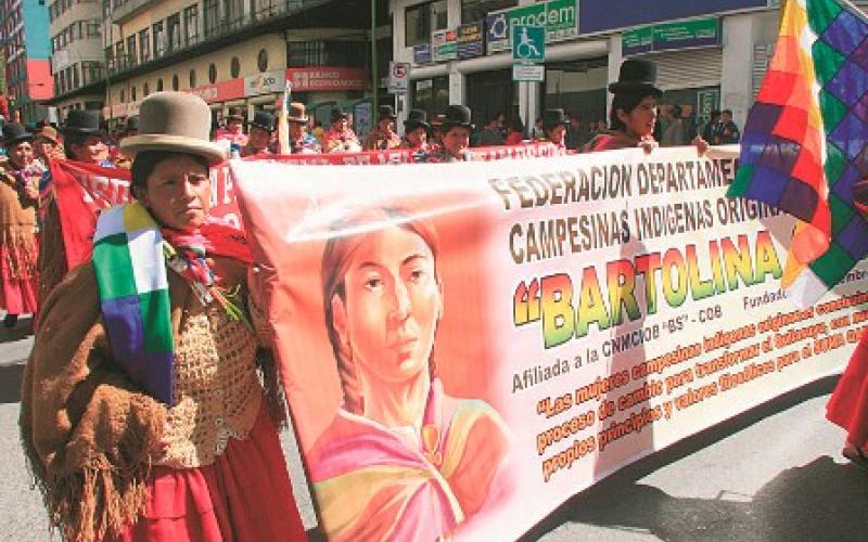 Rinden homenaje a la Federación Departamental de Mujeres Campesinas “Bartolina Sisa” de La Paz