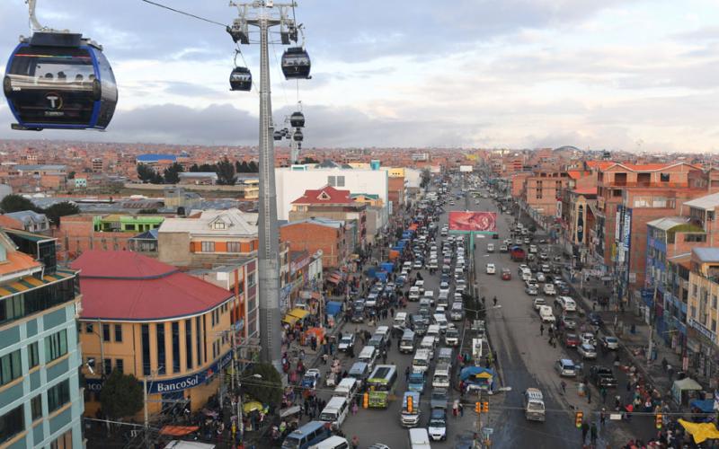 Senado aprueba Declaración Camaral en homenaje a la ciudad de El Alto por su 33 aniversario
