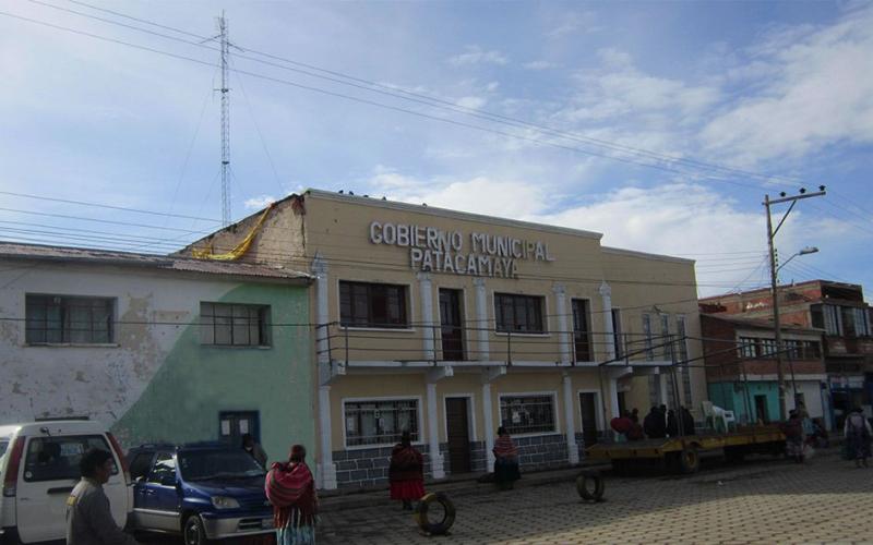 Rinden homenaje al municipio de Patacamaya por su 57 aniversario