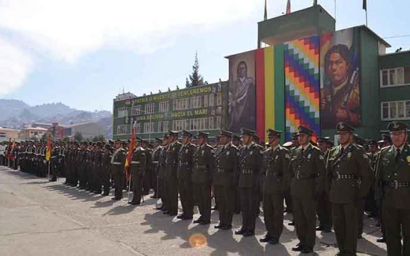 Rinden homenaje a la Dirección Nacional de Derechos Humanos de la Policía Boliviana por su 33 aniversario
